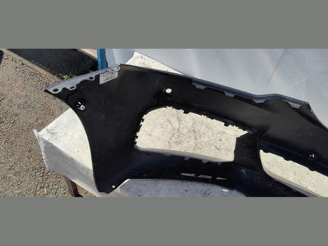 bontott BMW 5 G30 Első Lökhárító (Üresen)