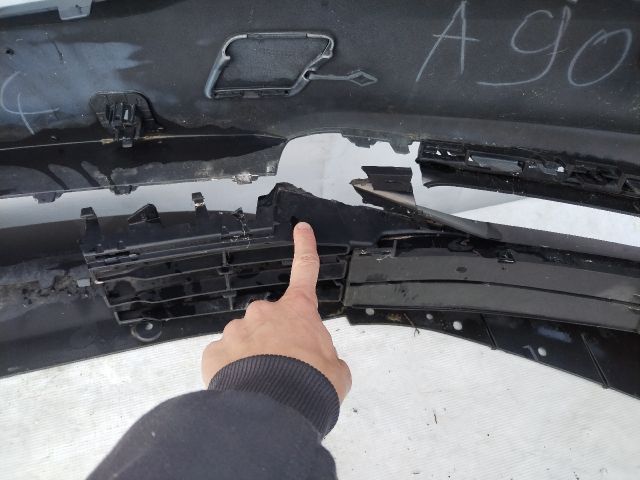 bontott BMW 5 G30 Első Lökhárító (Üresen)