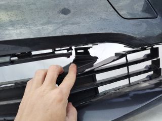 bontott BMW 5 G30 Első Lökhárító (Üresen)