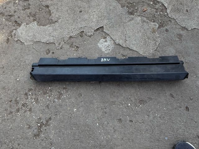 bontott BMW 5 G30 Felső Hűtő Légterelő