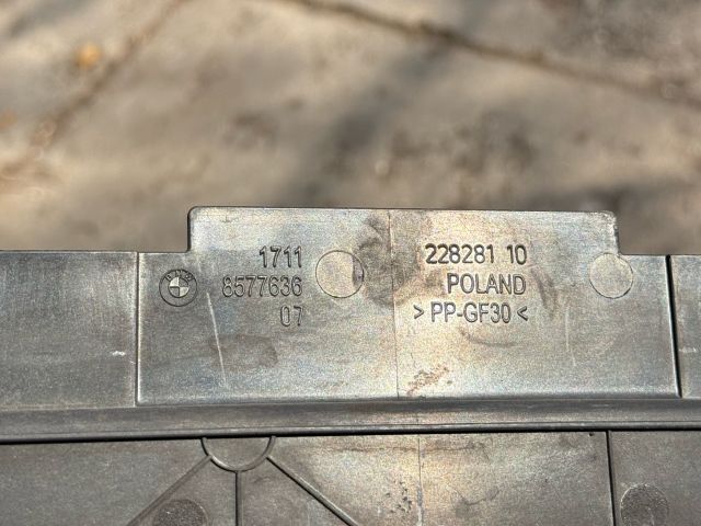 bontott BMW 5 G30 Felső Hűtő Légterelő