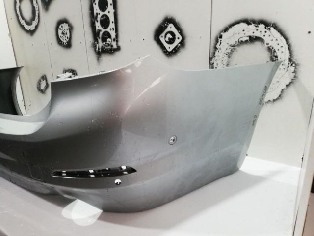 bontott BMW 5 G30 Hátsó Lökhárító (Üresen)