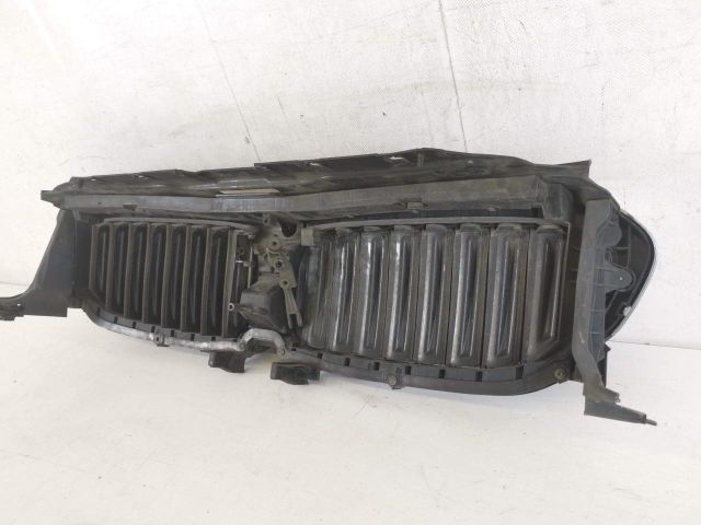 bontott BMW 5 G30 Hűtőrács