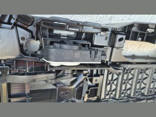 bontott BMW 5 G30 Hűtőrács