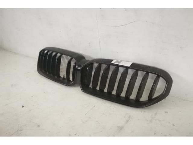 bontott BMW 5 G30 Hűtőrács