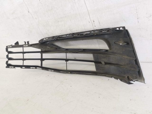 bontott BMW 5 G30 Hűtőrács