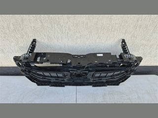 bontott BMW 5 G30 Hűtőrács