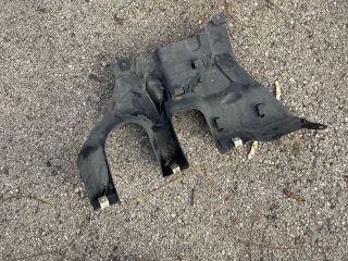 bontott BMW 5 G30 Jobb első Első Dobbetét (Kerékjárati, Műanyag)