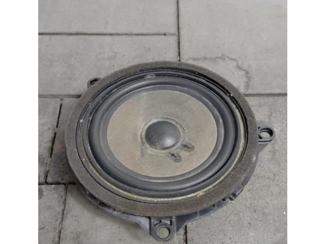 bontott BMW 5 G30 Jobb első Hangszóró