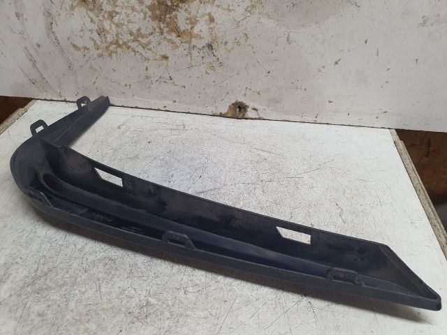 bontott BMW 5 G30 Jobb első Lökhárító Díszléc