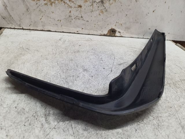 bontott BMW 5 G30 Jobb első Lökhárító Díszléc