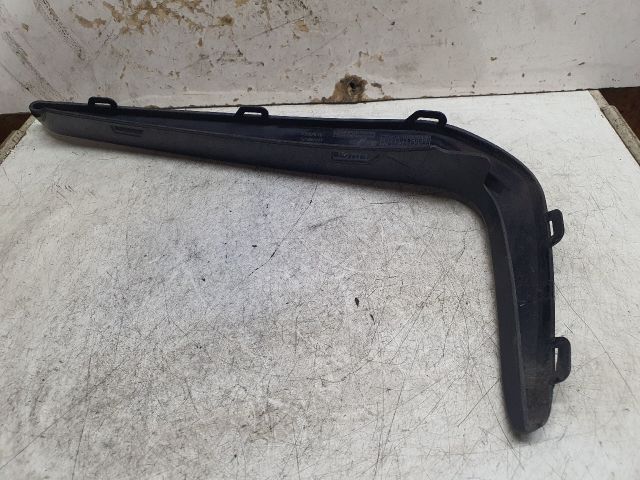 bontott BMW 5 G30 Jobb első Lökhárító Díszléc