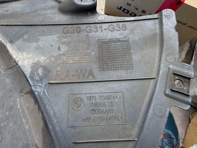 bontott BMW 5 G30 Jobb első Lökhárító Sarok