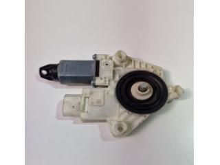 bontott BMW 5 G30 Jobb hátsó Ablakemelő Motor