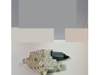 bontott BMW 5 G30 Jobb hátsó Ablakemelő Motor