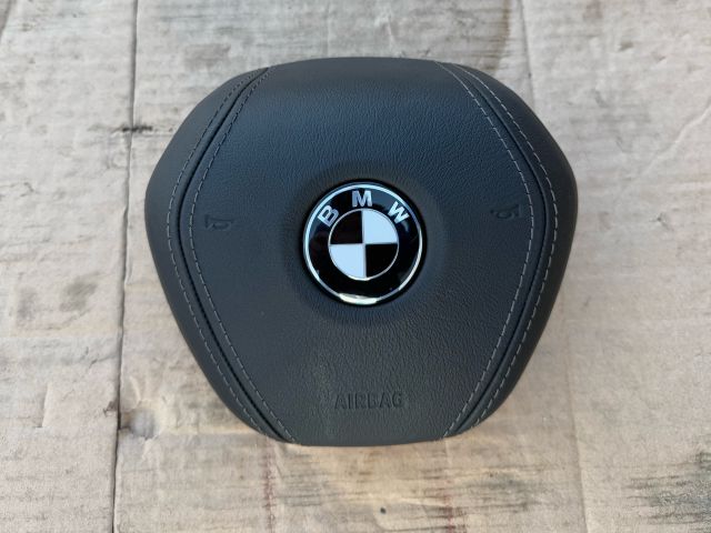 bontott BMW 5 G30 Kormánylégzsák