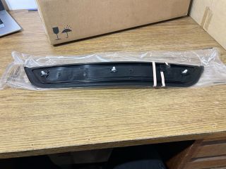 bontott BMW 5 G30 Küszöb Burkolat