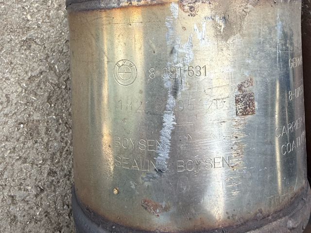 bontott BMW 5 G30 Középső Kipufogó Dob