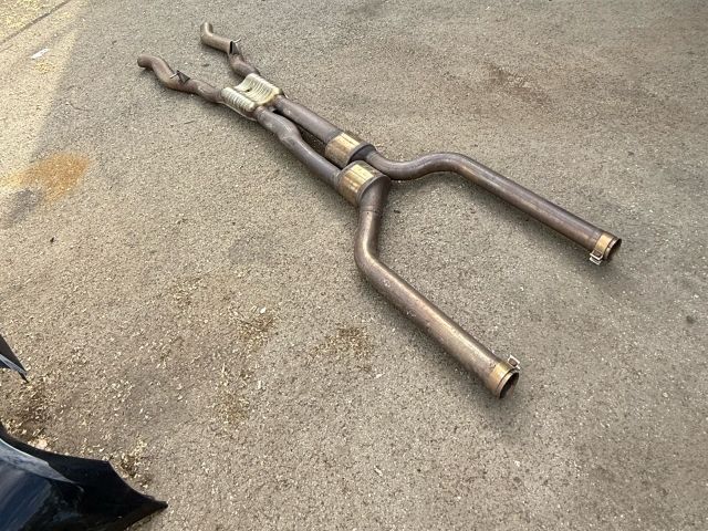 bontott BMW 5 G30 Középső Kipufogó Dob