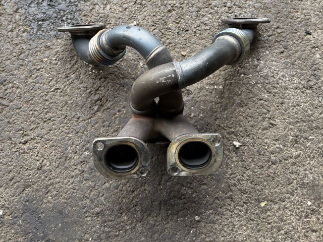 bontott BMW 5 G30 Turbócső