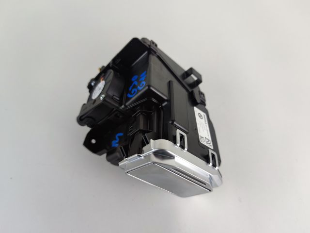 bontott BMW 5 G30 Pollenszűrő Ház