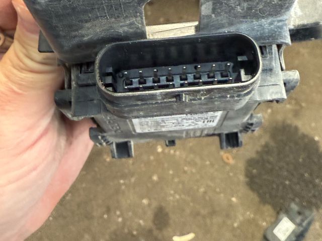 bontott BMW 5 G30 Tolatóradar Fej