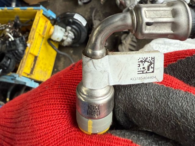 bontott BMW 5 G30 Üzemanyagcső