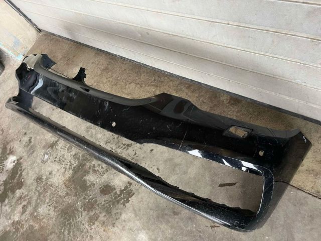 bontott BMW 5 G31 Első Lökhárító (Üresen)