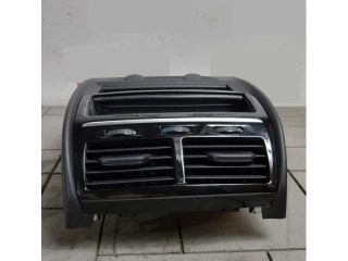 bontott BMW 5 G31 Hátsó középső Szellőző