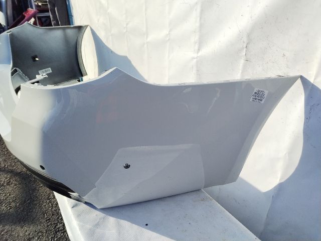 bontott BMW 5 G31 Hátsó Lökhárító (Üresen)