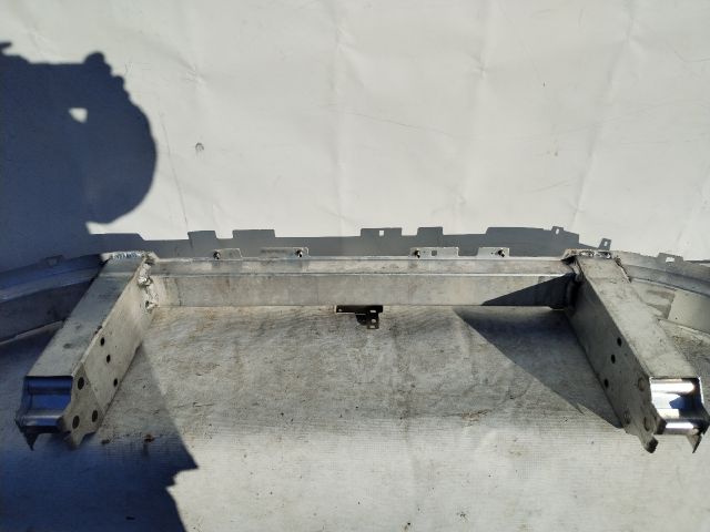 bontott BMW 5 G60, G90, G68 Első Lökhárító Merevítő (Fém)