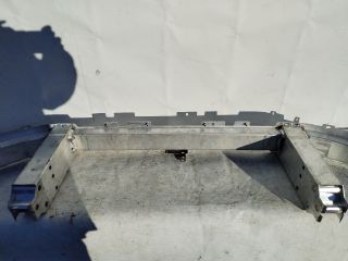 bontott BMW 5 G60, G90, G68 Első Lökhárító Merevítő (Fém)