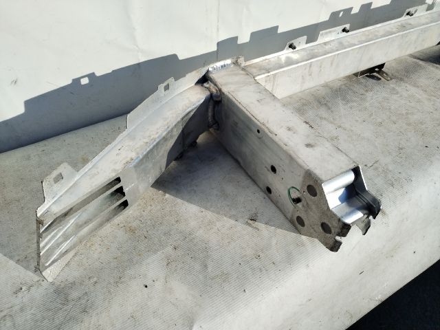 bontott BMW 5 G60, G90, G68 Első Lökhárító Merevítő (Fém)