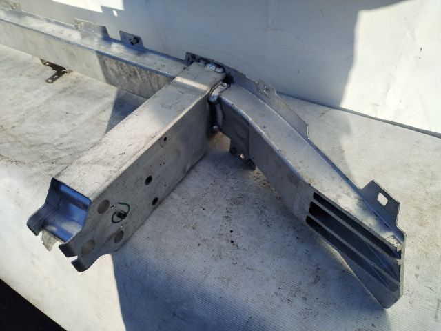 bontott BMW 5 G60, G90, G68 Első Lökhárító Merevítő (Fém)