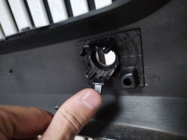 bontott BMW 5 G60, G90, G68 Első Lökhárító (Üresen)