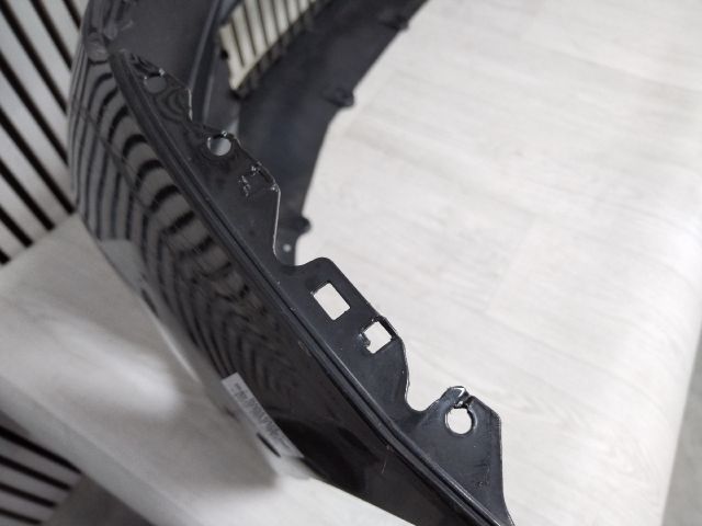 bontott BMW 5 G60, G90, G68 Első Lökhárító (Üresen)