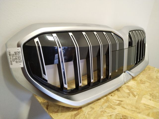 bontott BMW 5 G60, G90, G68 Hűtőrács