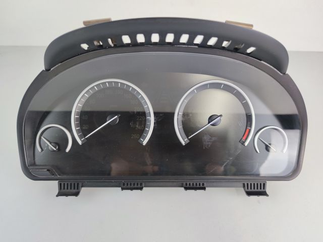 bontott BMW 5 GT Kilométeróra