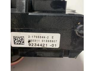 bontott BMW 5 GT Biztosítéktábla Motortér