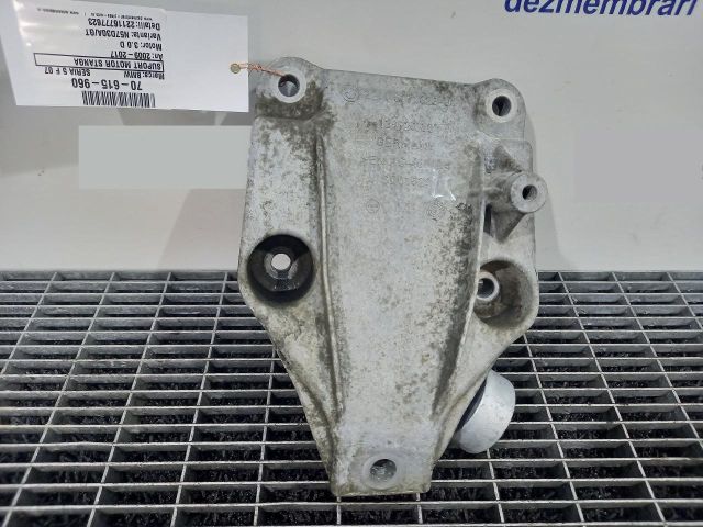 bontott BMW 5 GT Motor Tartó Bak Bal