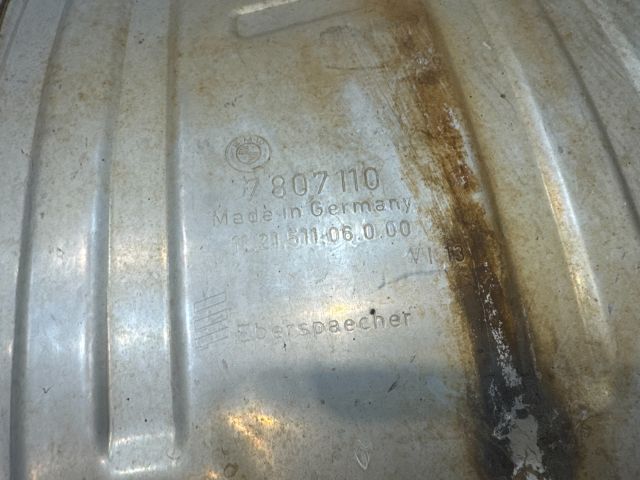 bontott BMW 5 GT Hátsó Kipufogó Dob