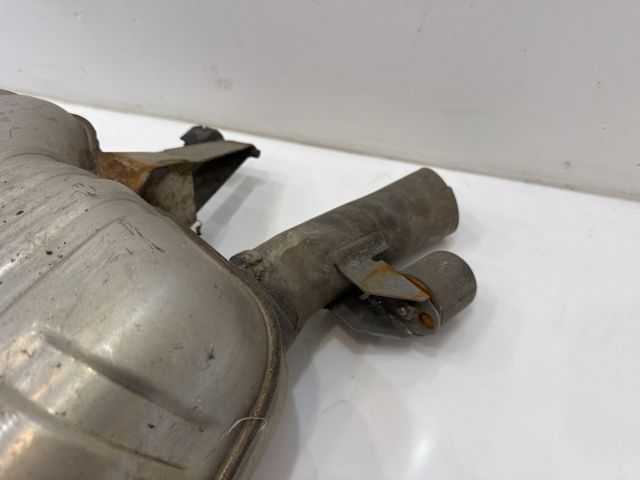 bontott BMW 5 GT Hátsó Kipufogó Dob