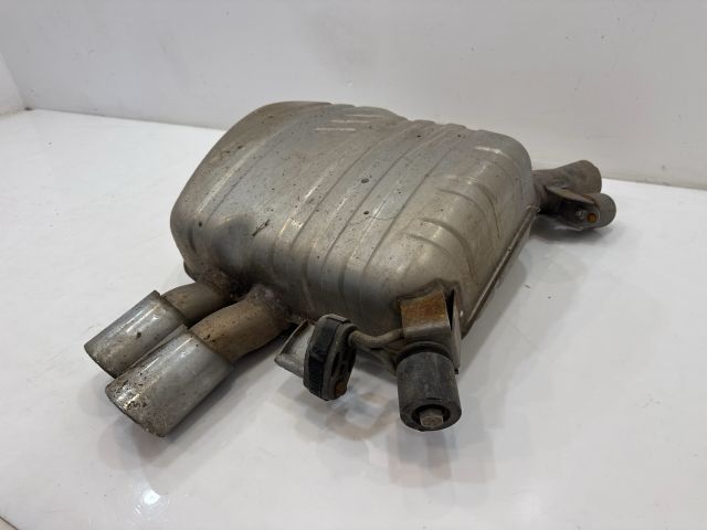 bontott BMW 5 GT Hátsó Kipufogó Dob