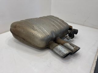 bontott BMW 5 GT Hátsó Kipufogó Dob