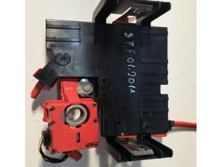 bontott BMW 5 GT Akkumulátor Vezérlő Panel