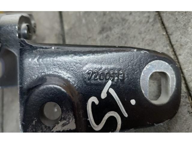 bontott BMW 5 GT Csomagtérajtó Bal Zsanér