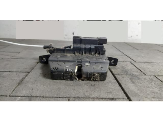 bontott BMW 5 GT Csomagtérajtó Zárszerkezet