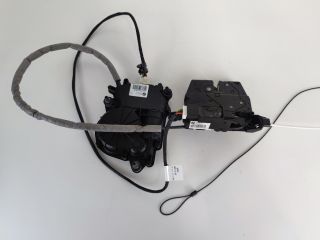 bontott BMW 5 GT Csomagtérajtó Zárszerkezet