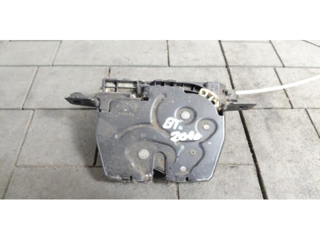 bontott BMW 5 GT Csomagtérajtó Zárszerkezet