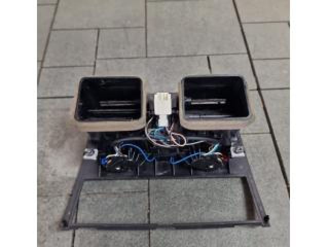 bontott BMW 5 GT Hátsó középső Szellőző